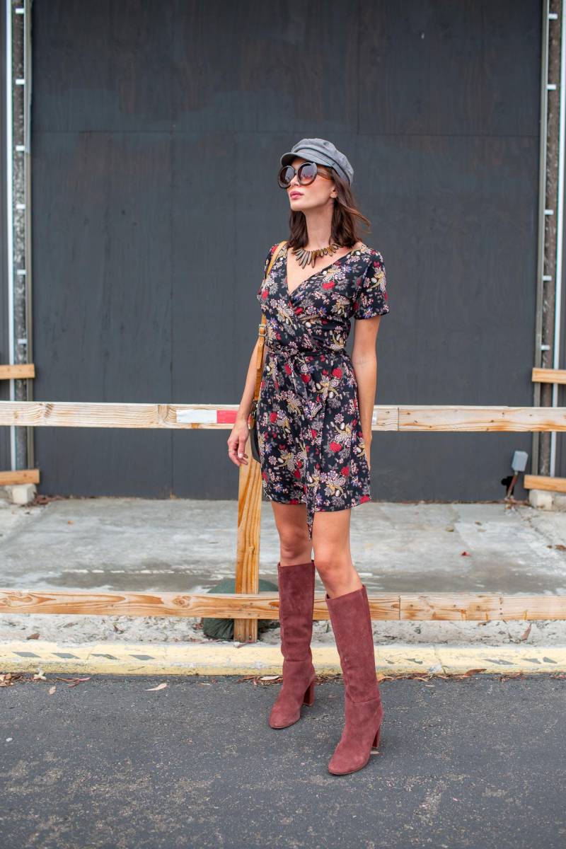 Rittersporn Wickelkleid in Mini von jennafergrace