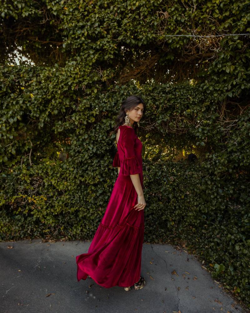 Sangre Samt-Schatz-Kleid Sangre Samt-Schatz-Kleid von jennafergrace