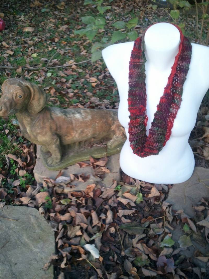 Hand-stricken Kernholz Mönchskutte in Hand-Gefärbt, Wolle von jenncatsmeow