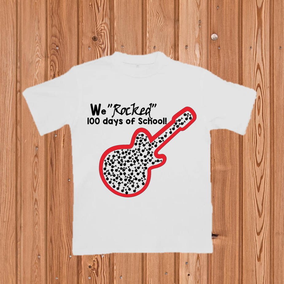 Semi-Custom Wir "Rocked" 100 Schultage T-Shirt Semi-Custom Wir "Rocked" 100 Schultage T-Shirt von jenncatsmeow