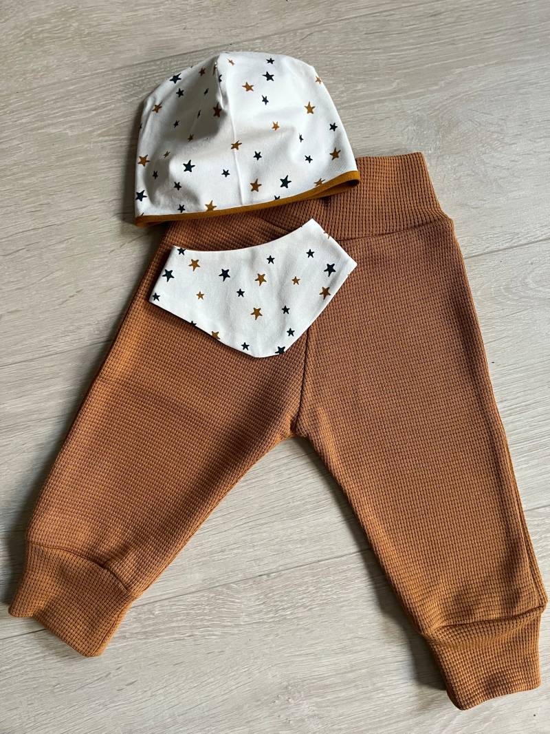 Baby Set Newborn Homecoming Waffeljersey Mit Halstuch Und Mütze in Gr. 56 - 68 Junge/Mädchen von jennyskreativlounge