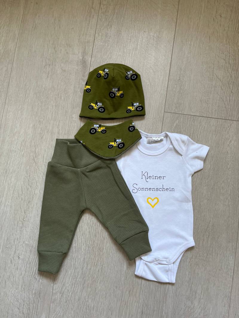 Baby Set Newborn Homecoming Waffeljersey Mit Halstuch Und Mütze in Gr. 56 - 68 Jungs von jennyskreativlounge