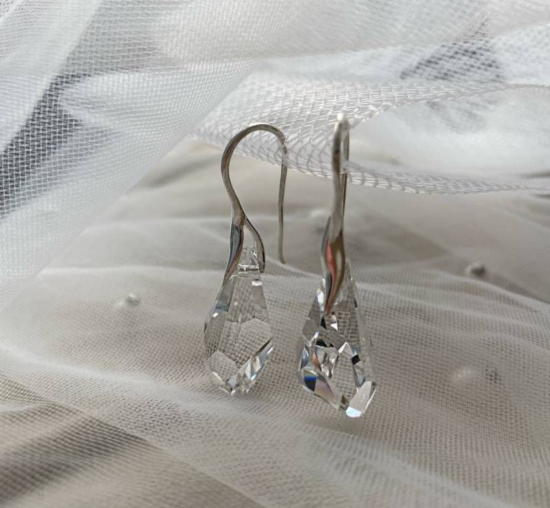 Ava | Crystal Clear Swarovski Crystal, 925 Silber Ohrringe - Brautschmuck, Statement Ohrringe, Kristallohrringe, Kristalltropfen von jessicavalerie