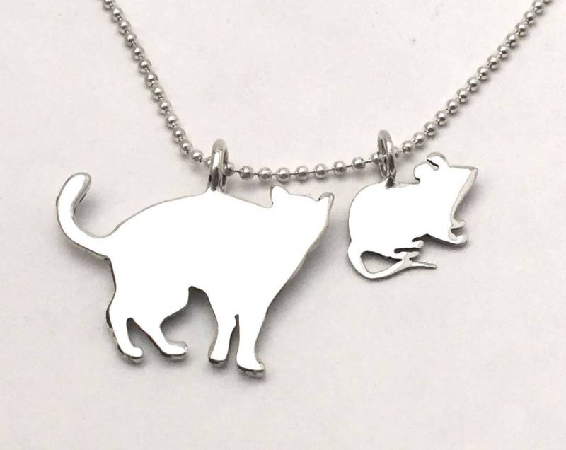 Katze & Maus Anhänger Aus Vintage Silber Us Half Dollar, Dime Münzen Katze & Maus Anhänger Aus Vintage Silber Us Half Dollar, Dime Münzen von jessiedriscoll