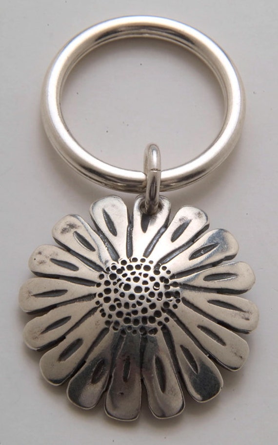 Silber Sonnenblume Schlüsselanhänger Aus Vintage American Half Dollar Münze von jessiedriscoll