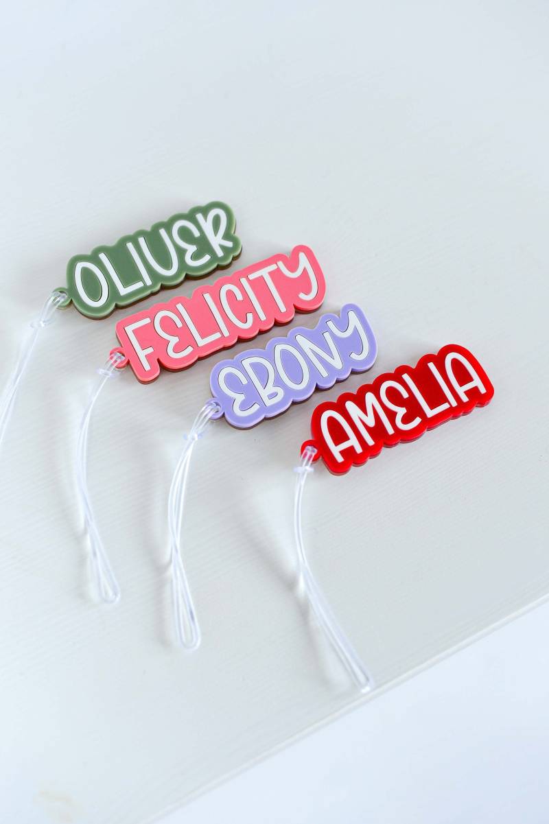 Personalisierte Schultasche Charm Tag - Bubble Name Taschenanhänger Acryl Benutzerdefinierte Namensschild Back To School Laser Cut Personalisierte Schultasche Charm Tag - Bubble Name Taschenanhänger Acryl Benutzerdefinierte Namensschild Back To School Laser Cut von jesslovesjoe