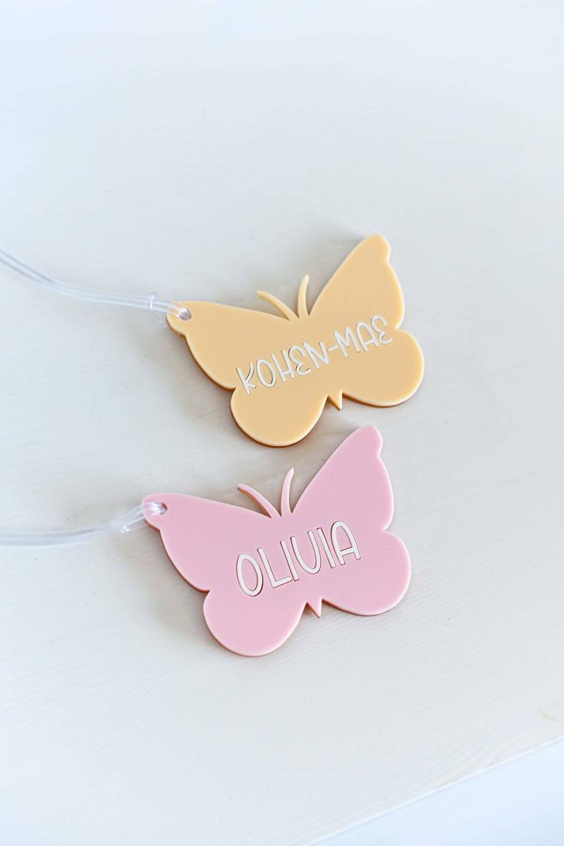 Personalisierte Schultasche Charm Tag - Schmetterling Bag Acryl Benutzerdefinierte Namensschild Laser Cut Personalisierte Schultasche Charm Tag - Schmetterling Bag Acryl Benutzerdefinierte Namensschild Laser Cut von jesslovesjoe
