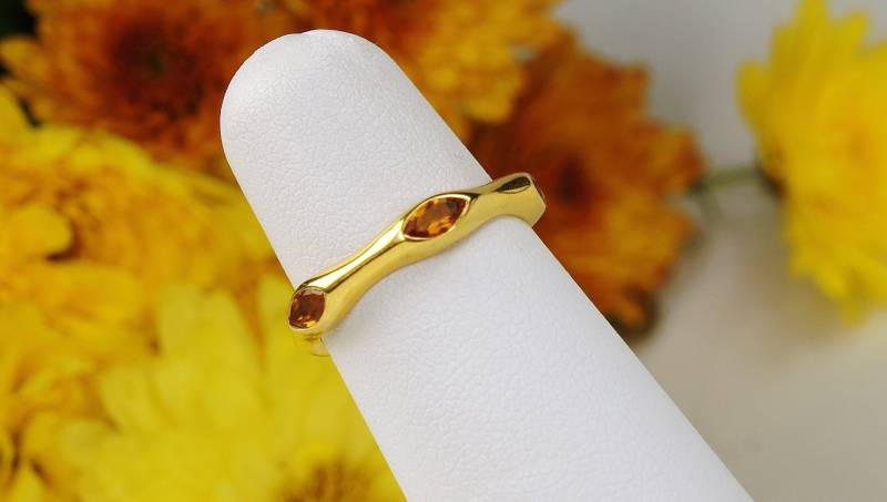 Citrin Band Ring - Multi Stone 14K Gold Marquise von jewelAbench