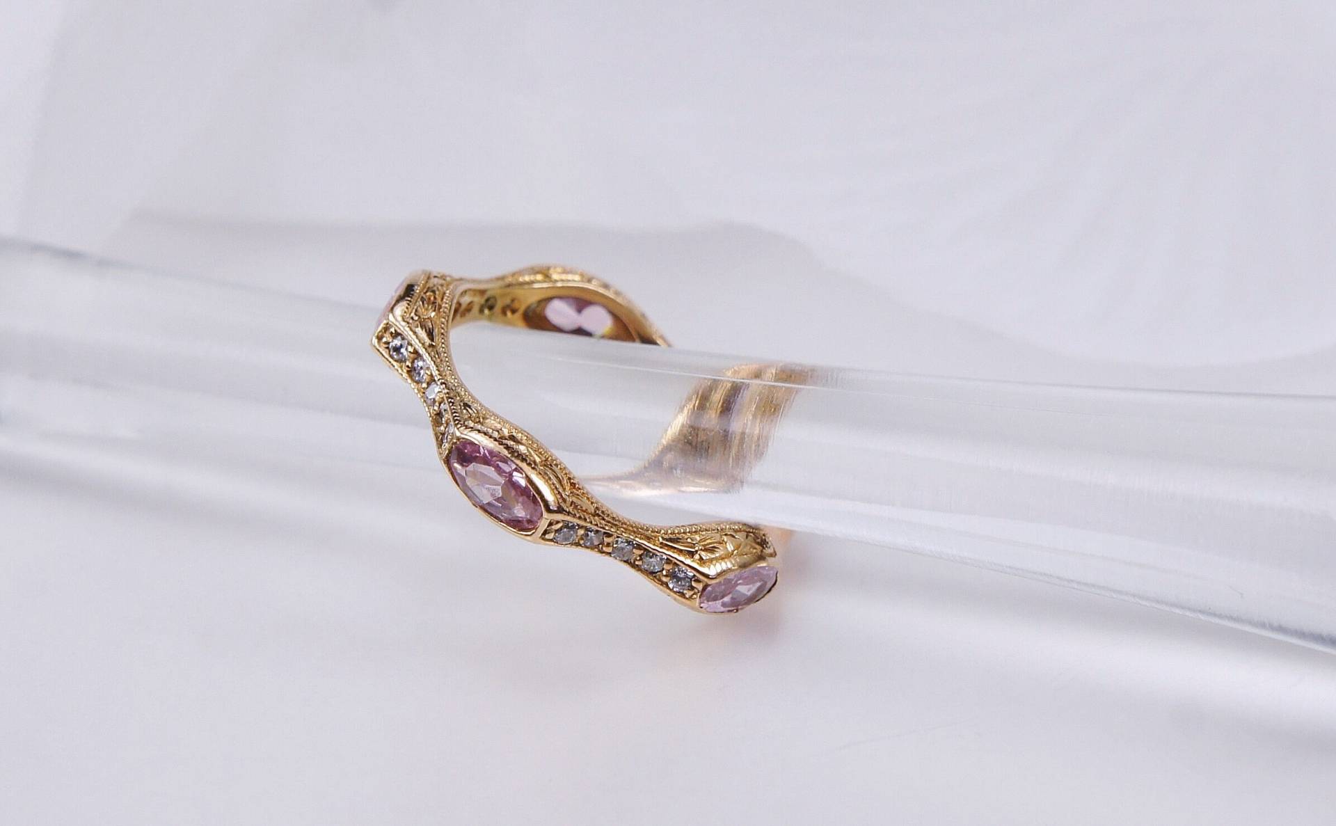 Rosa Saphir Band Ring - Art Deco Handgravierter 14K Roségold Multistone von jewelAbench