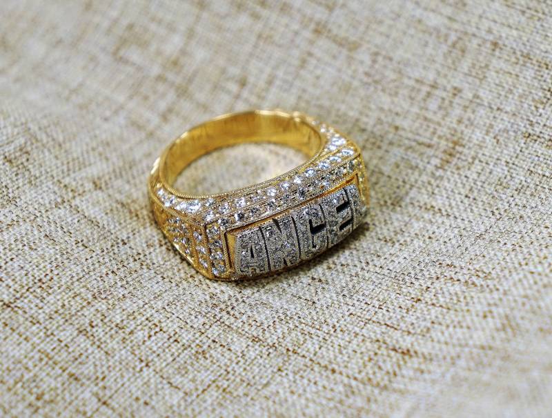 Signet Ring - Personalisierter 14K Gold Namensring Diamanten Art Deco Handgravur von jewelAbench