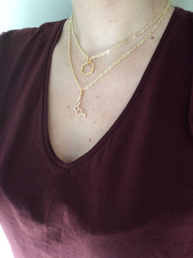 Serotonin Halskette/Layering Halskette/Heilkette/Molekül Halskette/Chemie Halskette/Geometrie Halskette/Wissenschaft Schmuck/Biolojewelry von jewelboxshop