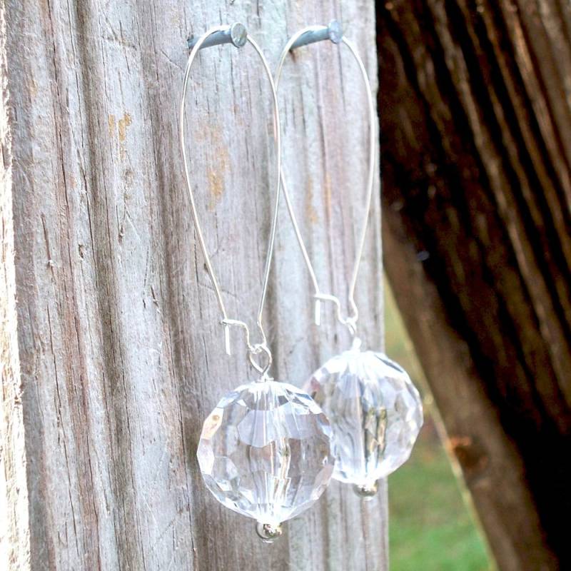 Große Klare Ohrringe Klare Perlenohrringe Klar Hängeohrringe Lange 20 Mm Runde Facettenreiche Perlen Silber von jewelbytessyla