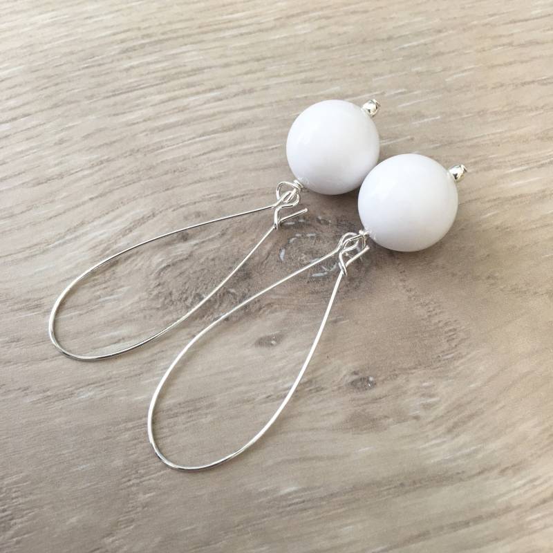 Lange Weiße Ohrringe, Klobige Weiße Große Baumelnde Ohrringe Runde Leicht von jewelbytessyla