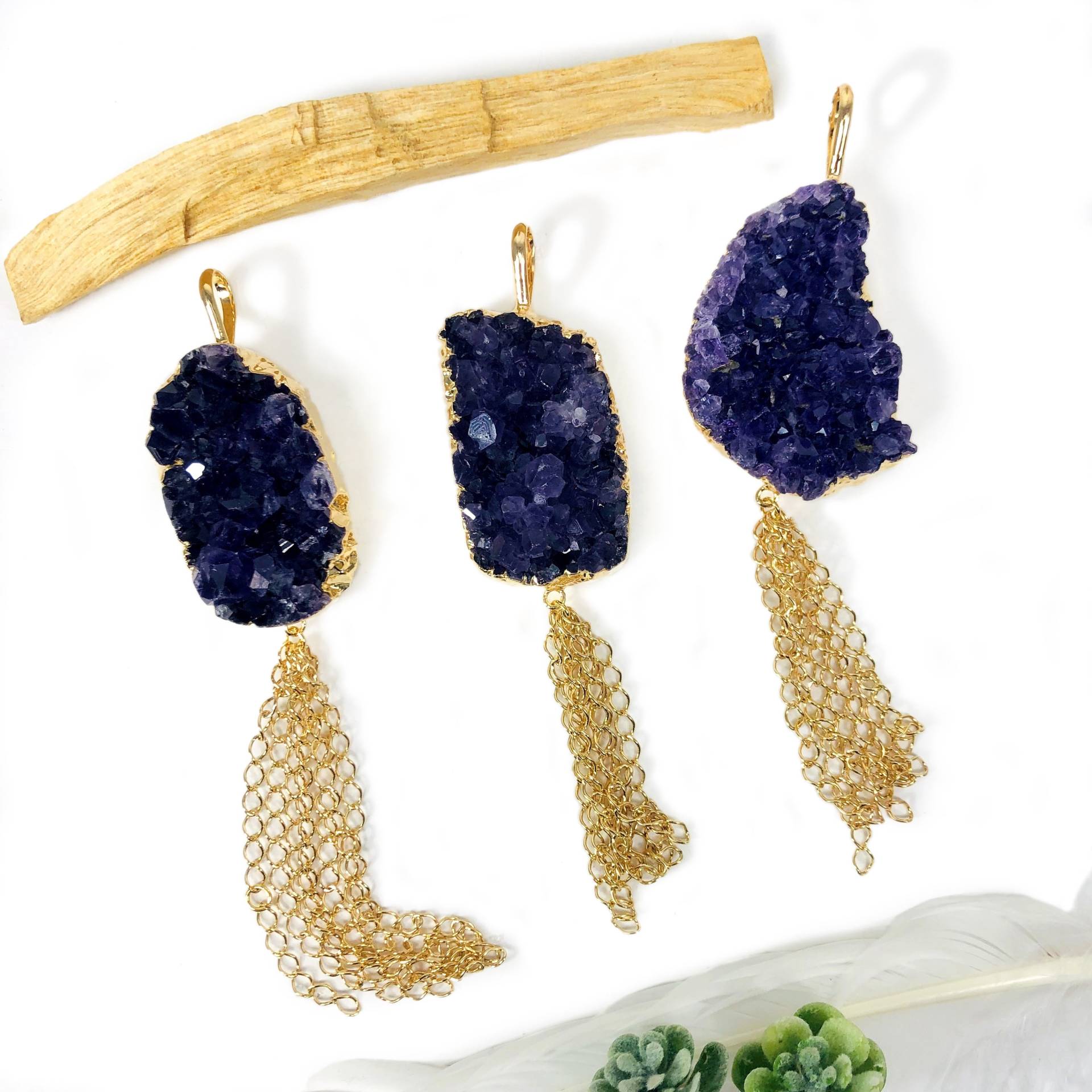 Amethyst Freeform Cluster Anhänger Mit Galvanisiertem 24K Gold Oder Silber Rand Und Kettenquaste | S49B8 von jewelersparadise