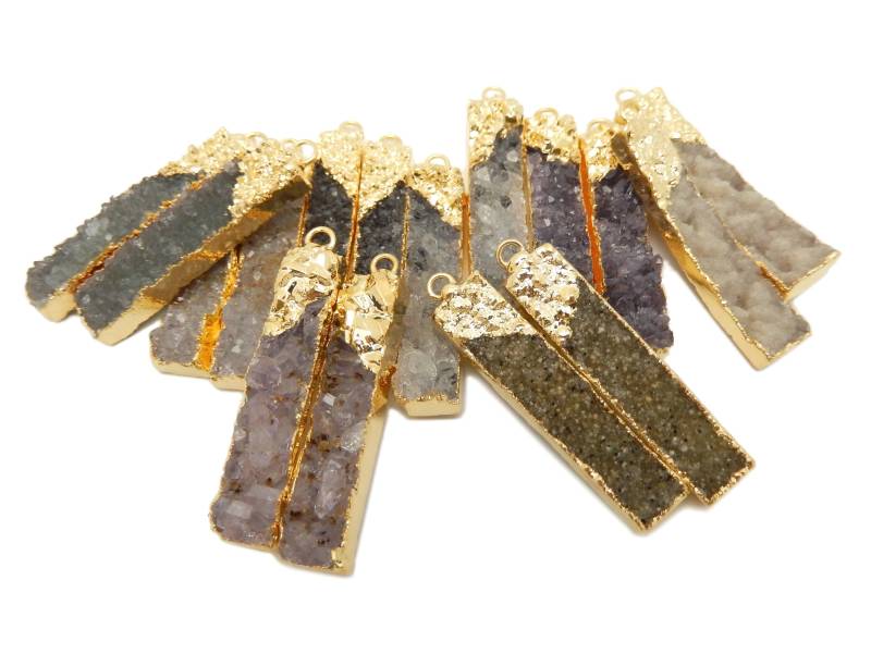 Druzy Bar Charms Anhänger Mit 24K Gold Galvanisierte Kappe Und Ränder - 1 Paar | S77B5-01 von jewelersparadise