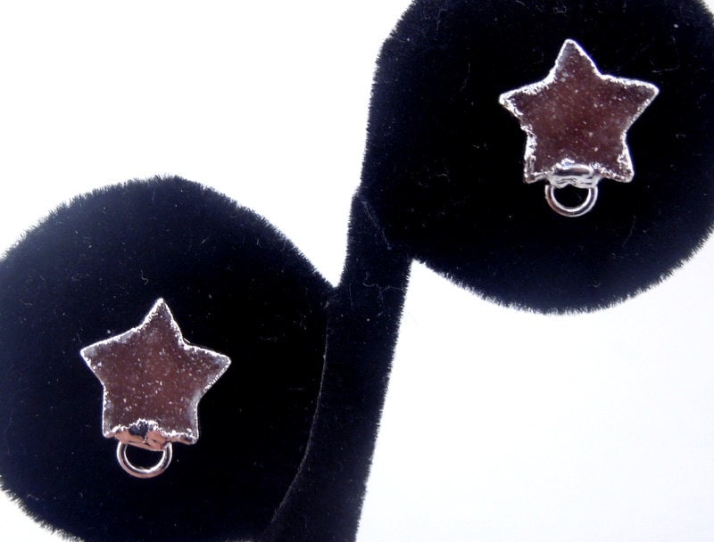Druzy Quarz Sterne Ohrstecker Mit Schlaufe - Erhältlich in 24K Gold Galvanisiert Oder Silber S15B3-01 von jewelersparadise