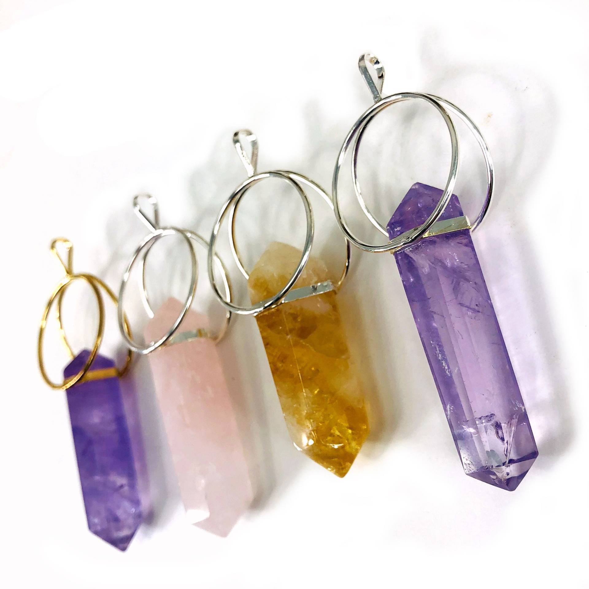 Edelstein Bleistiftspitze Doppelterminierte Anhänger in Galvanisiertem 24K Gold/Silberner Fancy Bail | S121B13 von jewelersparadise