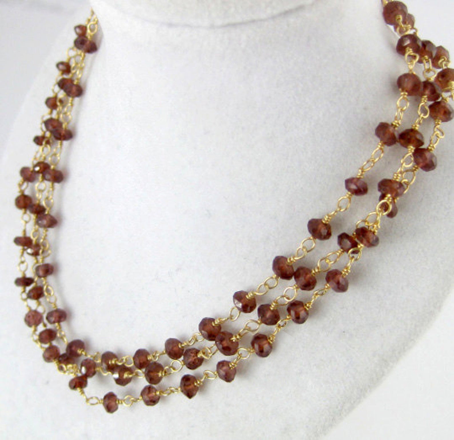 Edelstein Perlen Kette - Fertige 30 "Granat 4 Mm Perlenkette Auf Gold Über Sterling Wire Wrapped Mit Karabinerverschluss 9Brownshelf-122-07." von jewelersparadise