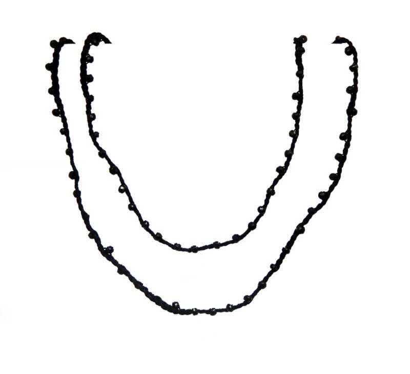 Edelstein Perlen Kette Fertige 30 "Schwarze Spinell Perle Auf Schwarzer Häkelkette Mit Gold Karabinerverschluss | 9Brownshelf-120-05 von jewelersparadise