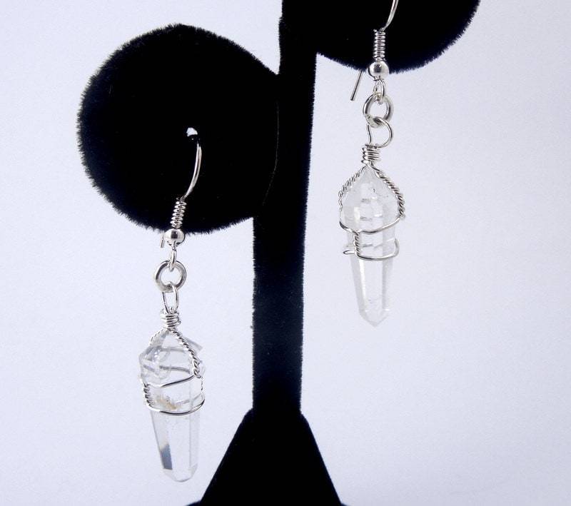 Kristall Quarz Punkt Ohrringe - Silber Ton Draht Gewickelt | S68B1-01 von jewelersparadise