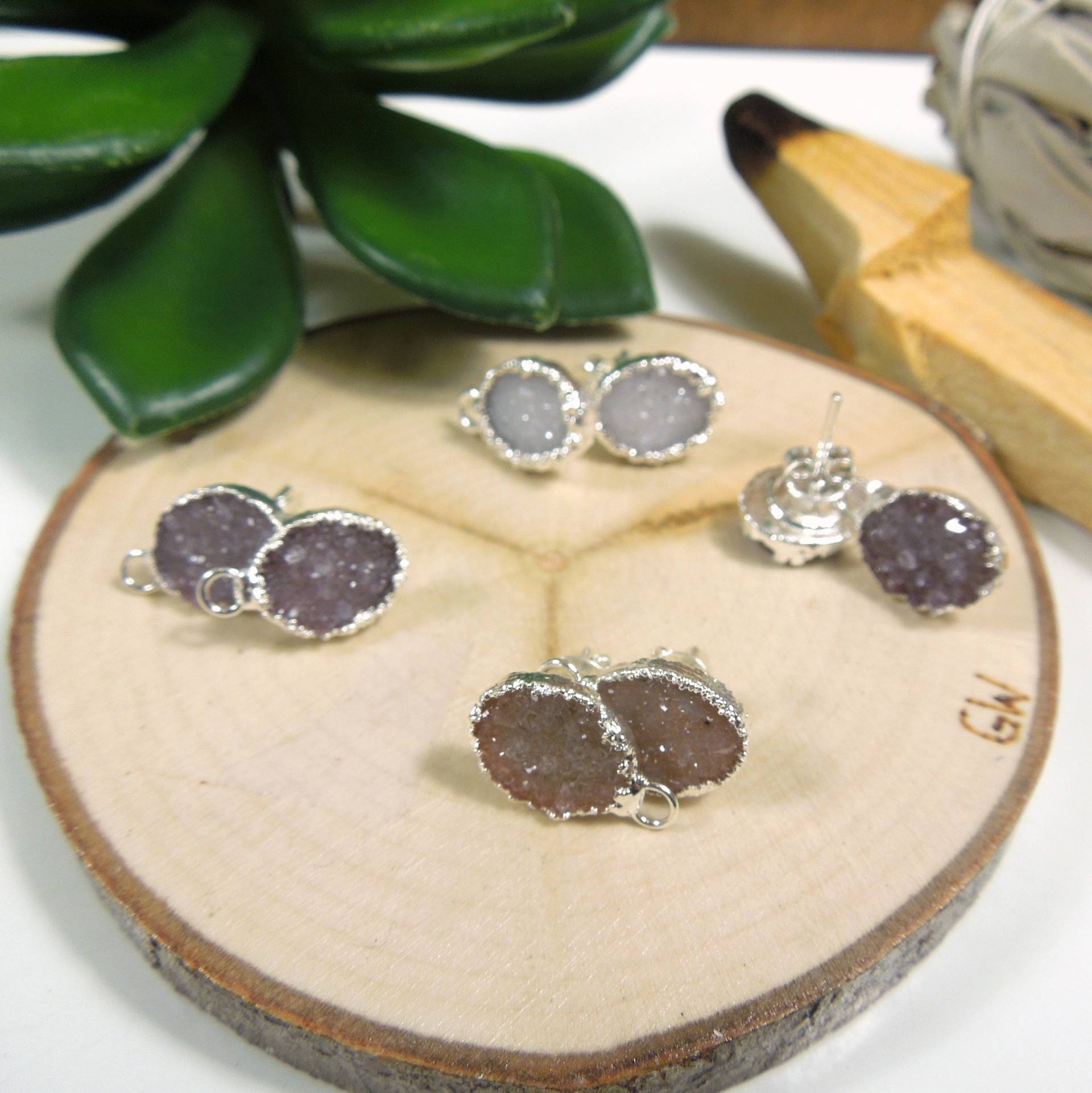 Natürliche Oval Druzy Ohrstecker Mit Hoop Und Galvanisiertem Silberrand | S56B24A-15 von jewelersparadise