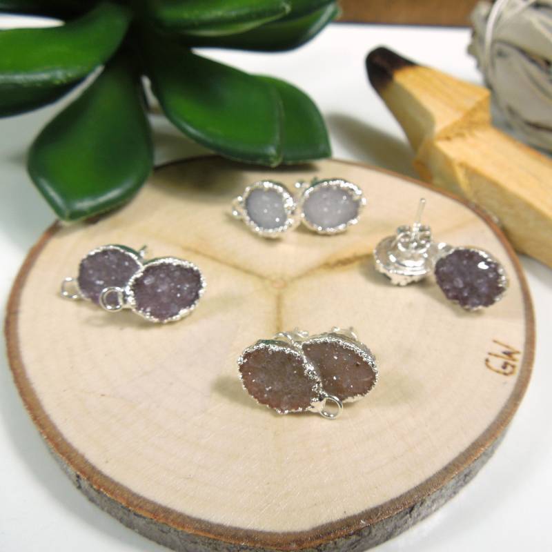 Natürliche Oval Druzy Ohrstecker Mit Hoop Und Galvanisiertem Silberrand | S56B24A-15 von jewelersparadise