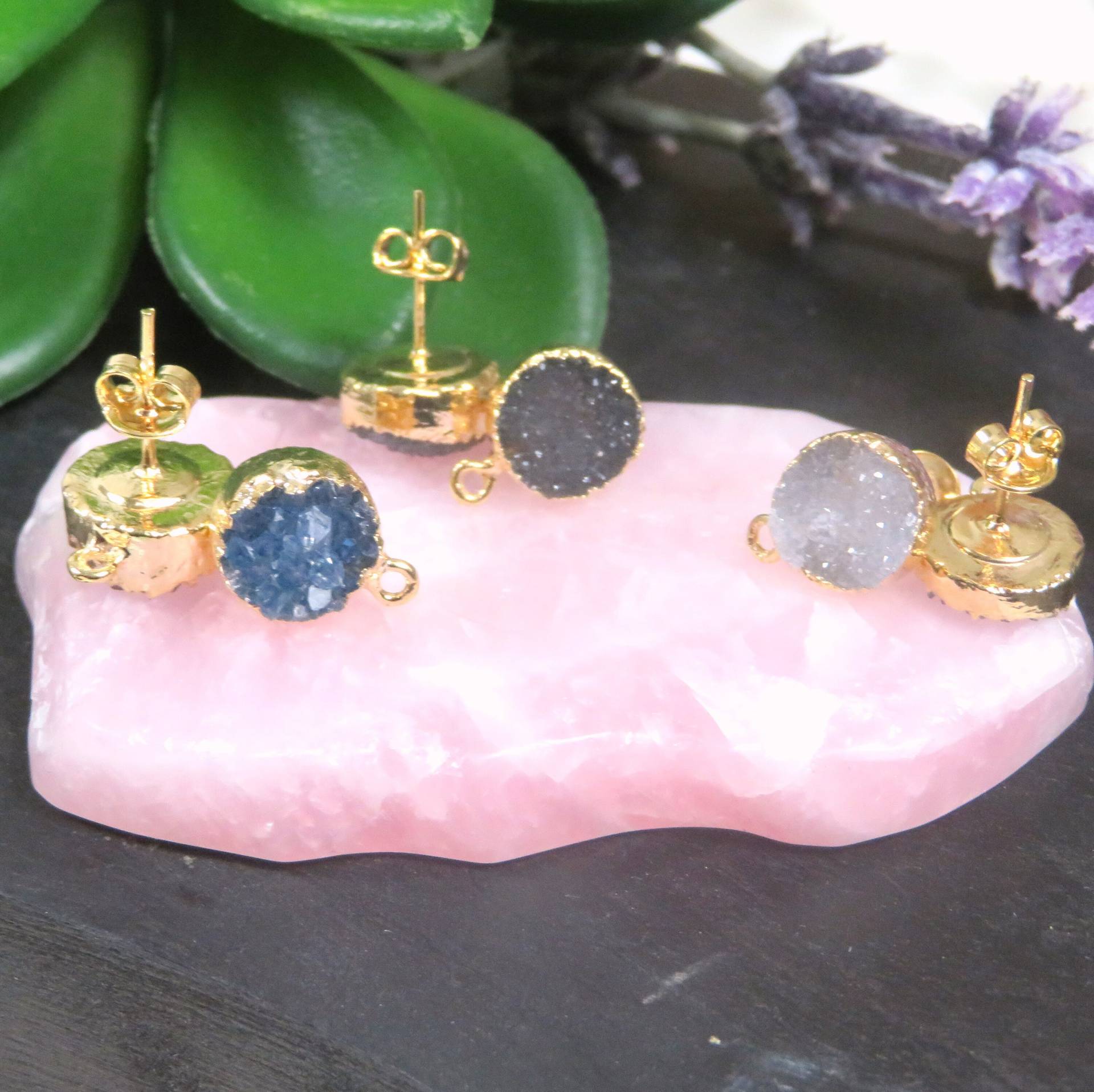 Runde Druzy Ohrstecker Mit Hoop Und Galvanisiertem Goldrand | S56B23A von jewelersparadise