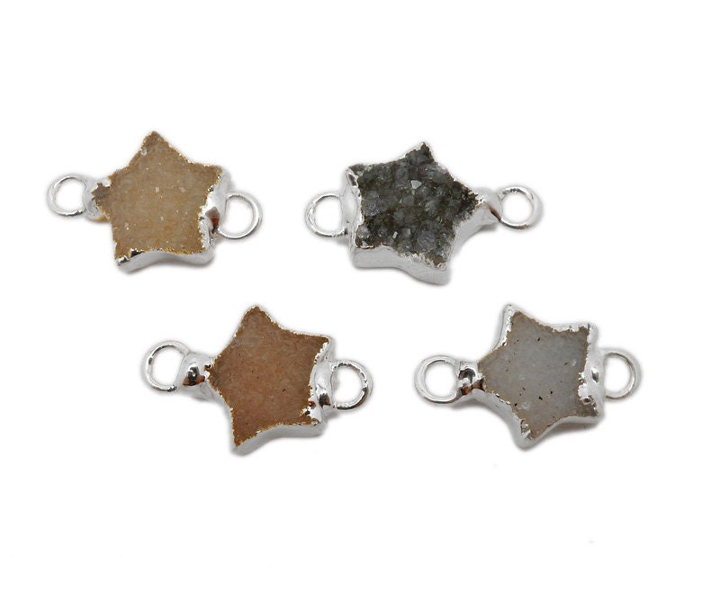 star Druzy Tiny Doppel Ösen Anhänger Mit Galvanisiertem Silber Rand | Dc-02 von jewelersparadise