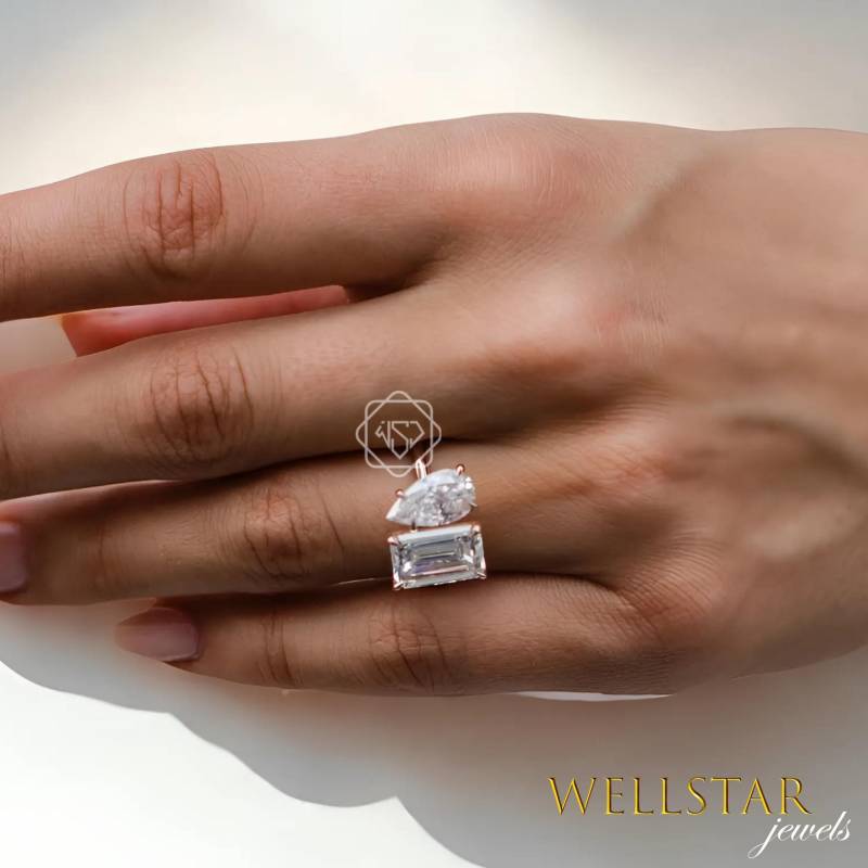 3.50 Ctw Emerald & Pear Cut Engagement Ring Toi Et Moi Wedding 18K Gold Two Stone Lab Diamond For Women von jewellerybywellstar