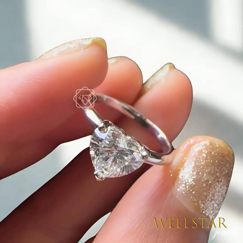 Dainty & Elegant 2.50Ct Heart Shaped Moissanite Diamond Engagement Ring Romantic Solitaire Promise - Fine Jewelry Timelessring von jewellerybywellstar