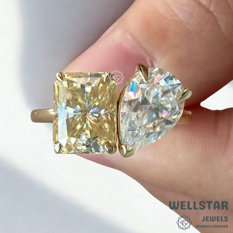 Two Stone Moissanite Engagement Ring | 2.00 Ct Radiant Cut & Pear Diamond Toi Et Moi Unique Bridal Jewelry von jewellerybywellstar