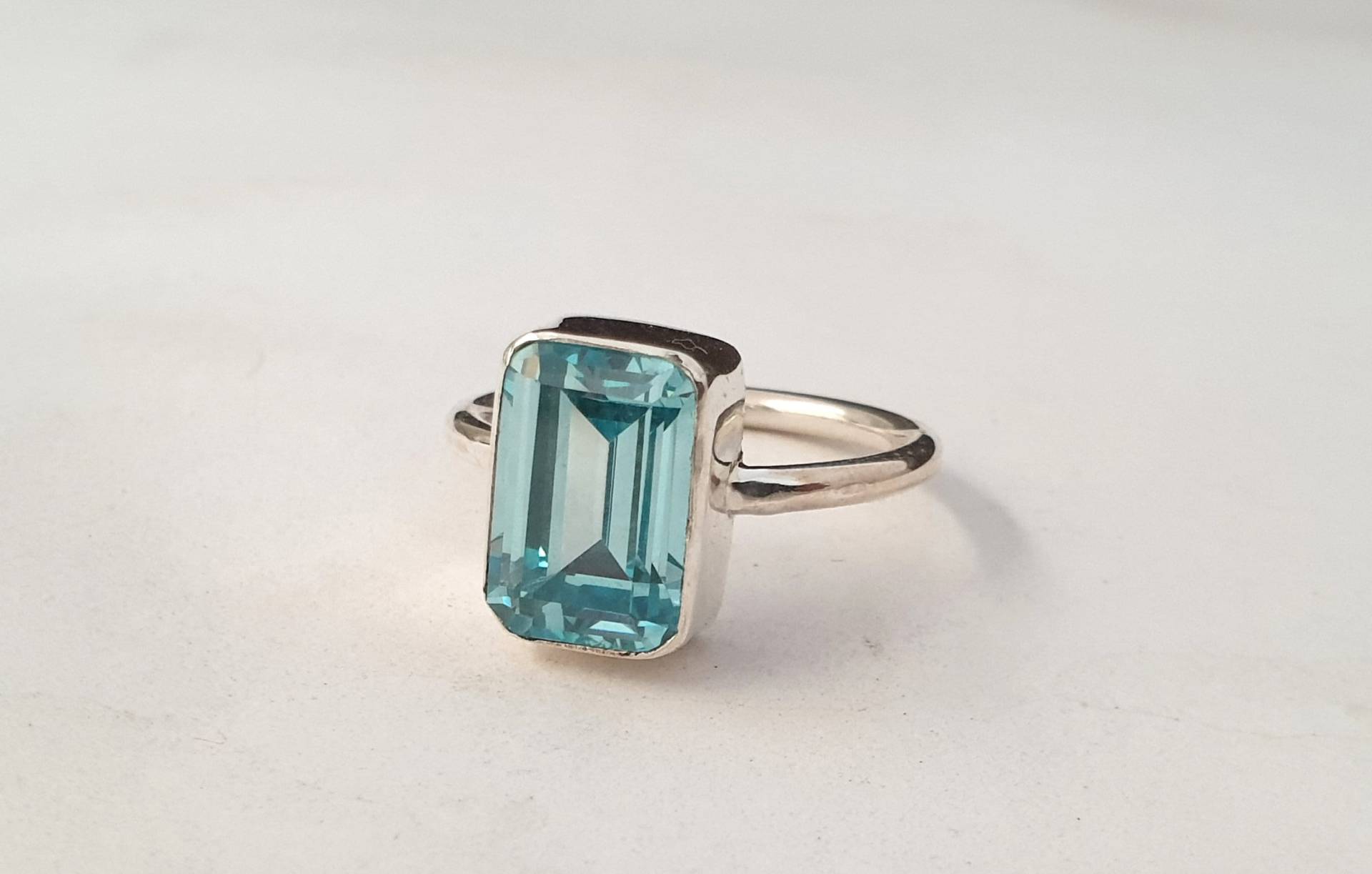 Aquamarin Ring, Frauen 925 Sterling Silber Bandring, Versprechen Gelbgold Handgemachter Geschenk Für Sie Aquamarin Ring, Frauen 925 Sterling Silber Bandring, Versprechen Gelbgold Handgemachter Geschenk Für Sie von jewelleryvilla