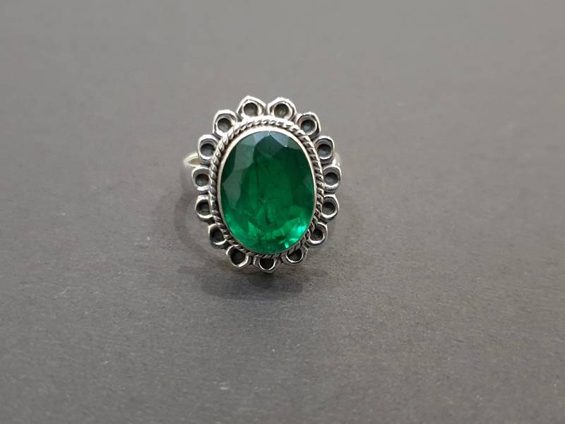 Designer Smaragd Ring, 925 Massiv Sterling Silber Grün Oval Form Quarz Edelstein, Antiker Geschenk Für Sie von jewelleryvilla
