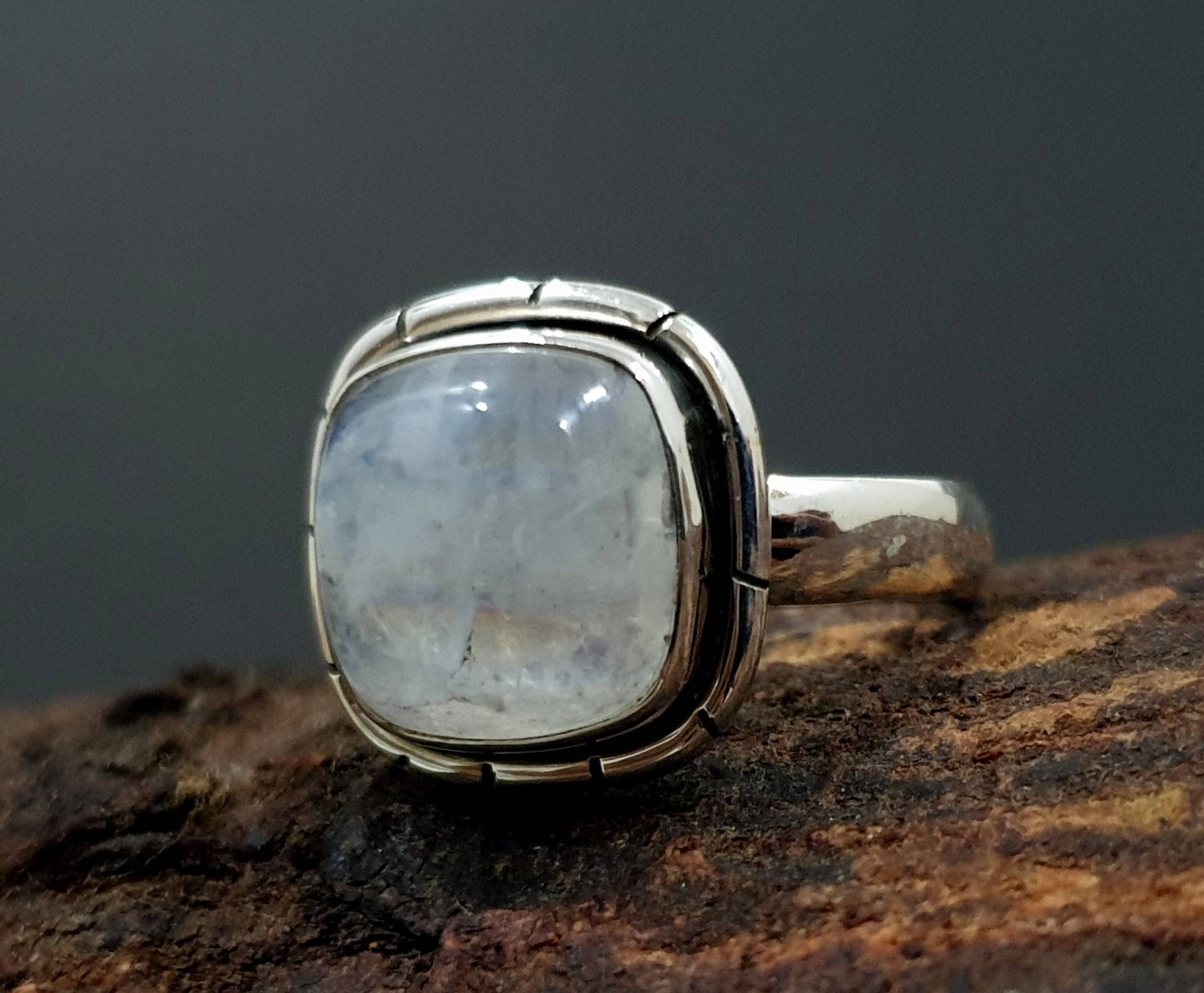 Mondstein Ring, 925 Sterling Silber Natürlicher Weißer Regenbogen Frauen Kissen Cabochon Edelstein Geschenk Ring von jewelleryvilla