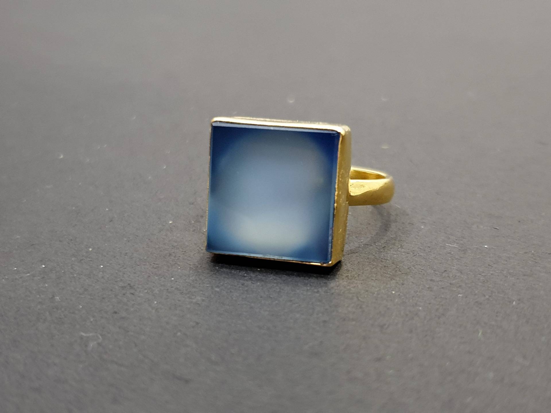 Natürlicher Aqua Chalcedon Goldring, 925 Sterling Silber, 22K Gelbgold Ring, Square Cut Edelsteinring, Schmuck von jewelleryvilla