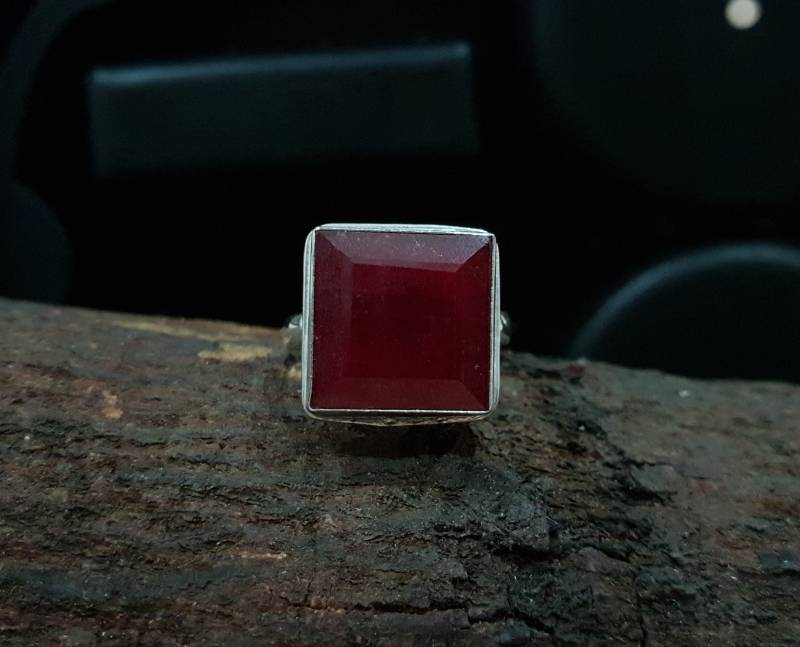 Natürlicher Dunkelroter Rubinring, 925 Massiver Sterlingsilberring, Rosegoldring, Juli Geburtssteinring, Handgemachter Schöner Ring, Rubingoldring von jewelleryvilla