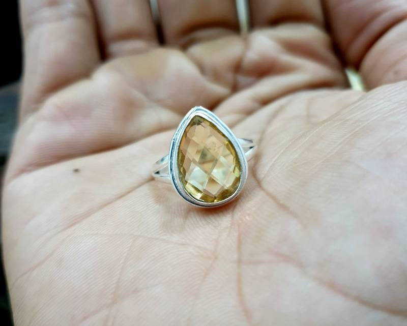 Natürlicher Gelber Citrin Ring, Stapeln Silberring, 925 Massiv Sterling Silber Handgemachter Edelstein Ring von jewelleryvilla