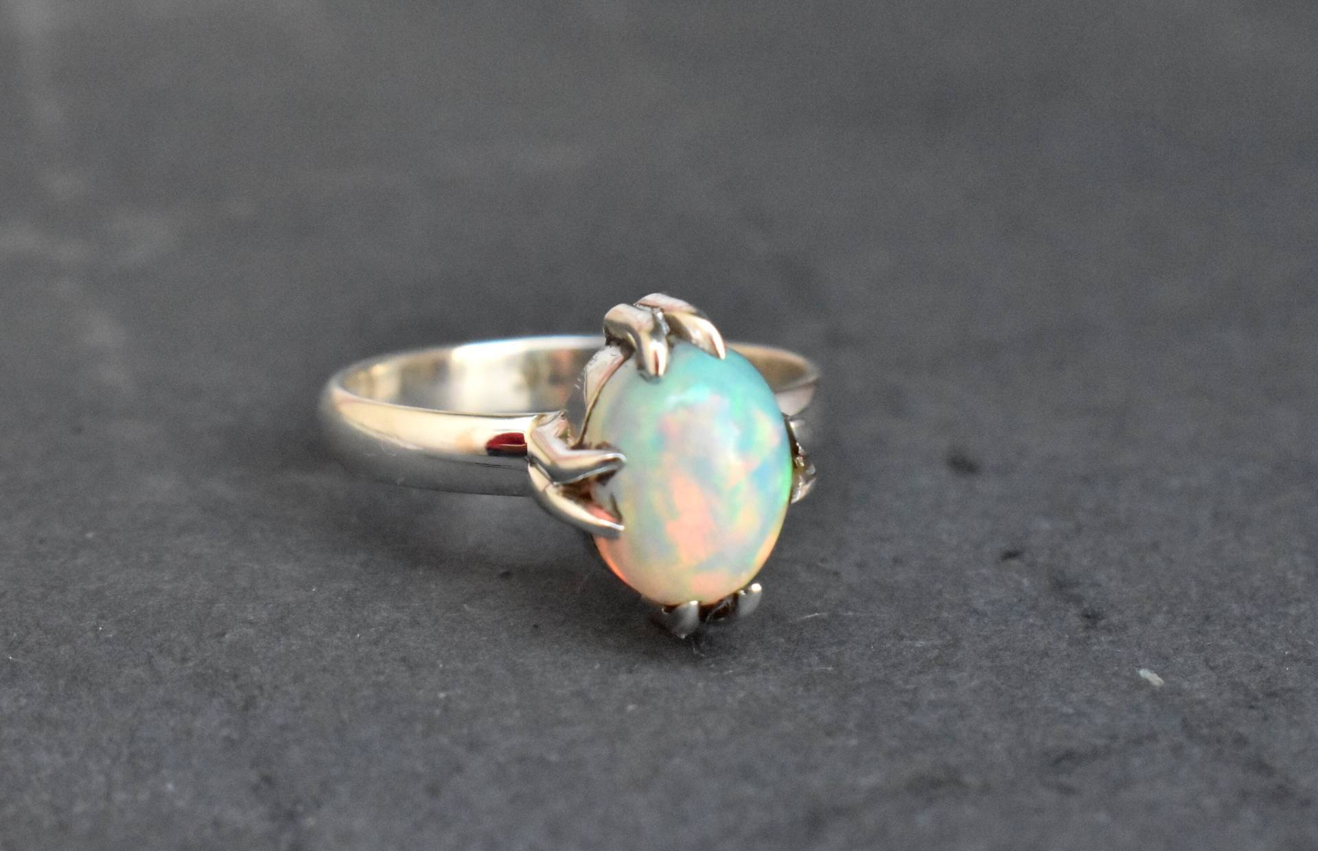 Natürlicher Opal Ring, 925 Sterling Silber Feuer Edelstein Frauen Geschenk Designer Gelb Gold Ring von jewelleryvilla