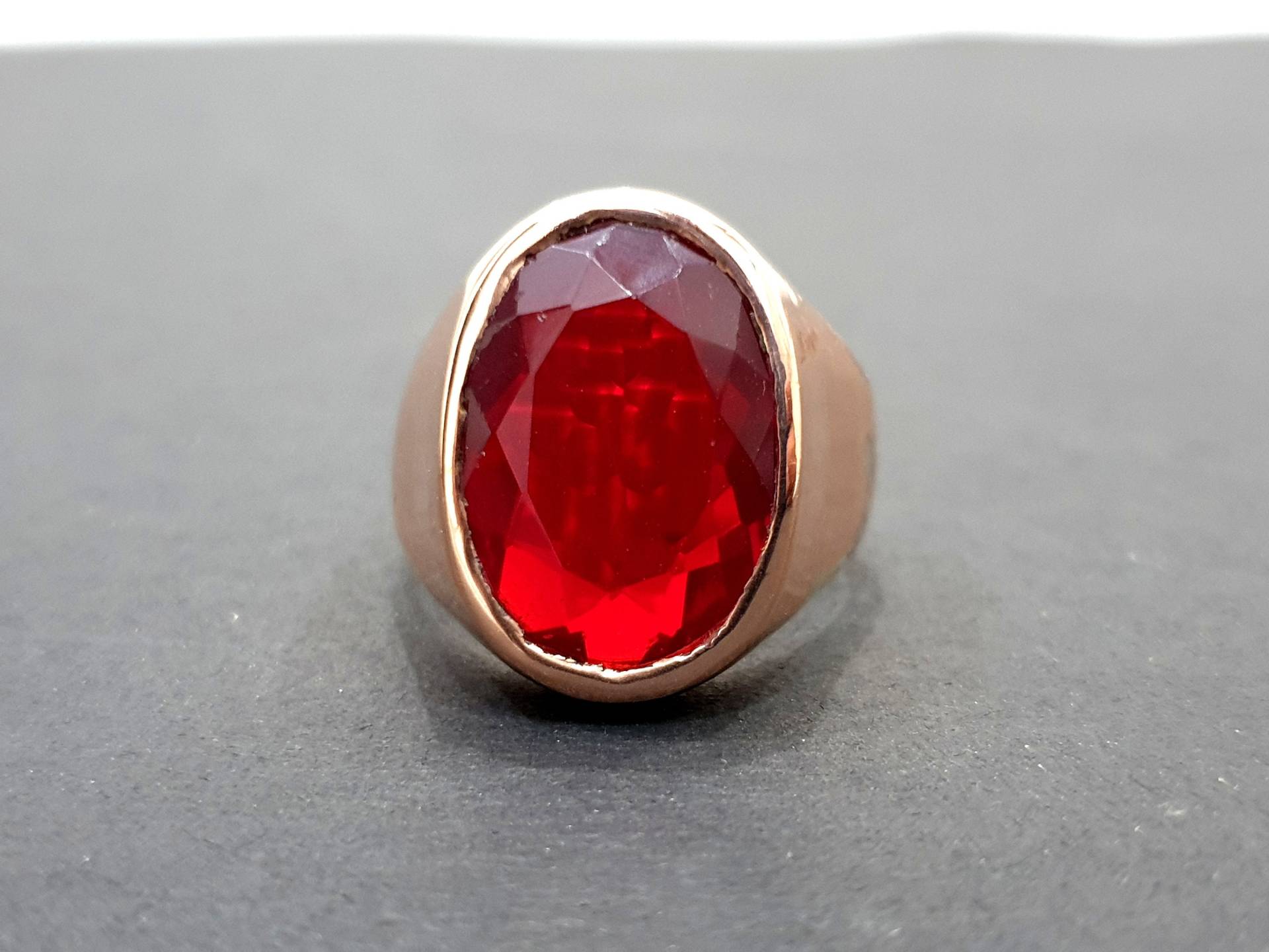 Roter Granat Ring, 925 Massiv Sterling Silber Quarz Edelstein Oval Form Gelbgold Herrenring, Frauen Ring von jewelleryvilla