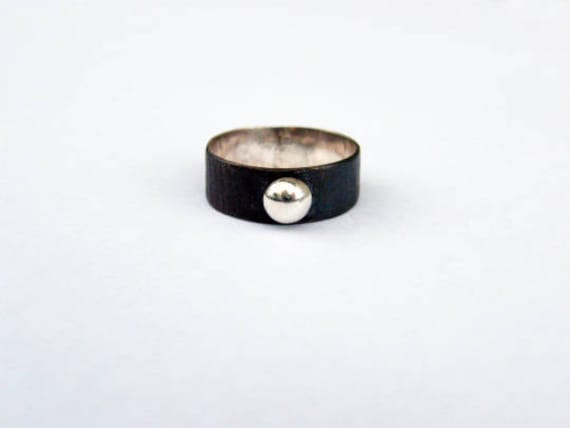 Glänzende Kugel. Oxidierter Silberring, Einfacher Ring, Schwarzer Moderner Kostenloser Versand von jewelryINESANTE