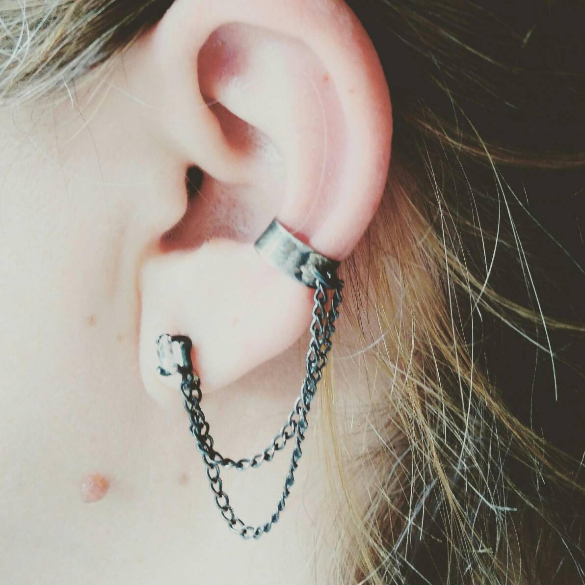 Tropfen. Herkimer Diamant Ohrstecker Mit Sterling Silber Ohrklemme Verbunden Silberkette. Oxidierte Handgemachte Ohrmanschette von jewelryINESANTE