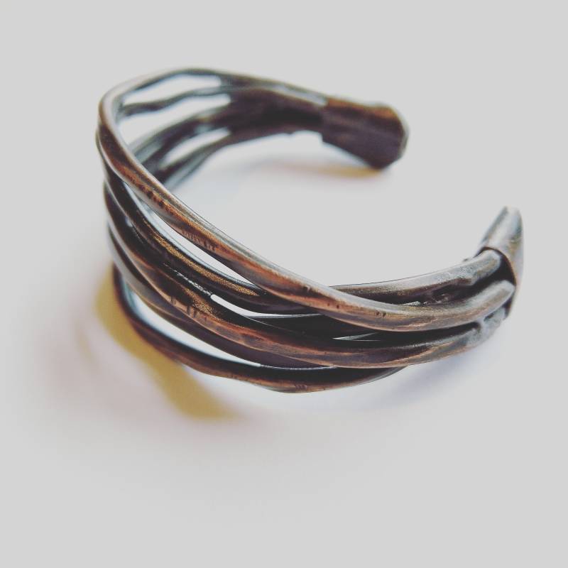 strang. Kupfer Armspange. Handgeschmiedetes Armband Aus Metall. Dunkelbraunes Armband von jewelryINESANTE