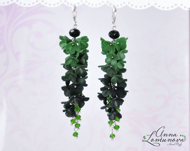 Grüne Ombre Ohrringe Dunkelgrüne Statement Lange Blumenohrringe Schwarz Grüner Ohrring Ombre-Ohrringe Moderne von jewelryLomunovaAnna
