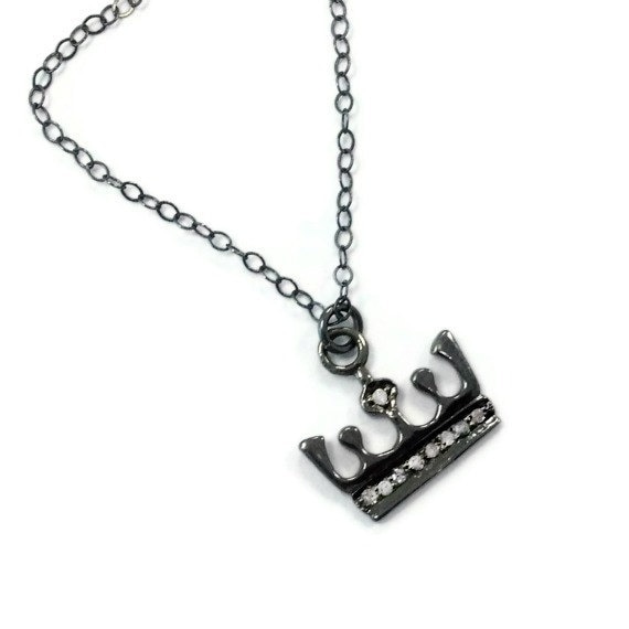 Diamant Halskette - Krone Anhänger Schmuck Oxidiertes Sterling Silber April Geburtsstein Königin Prinzessin Pave Diamonds N-212 von jewelrybycarmal