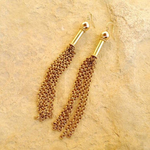 Gold Quasten Ohrringe - Lange Kette Baumeln Schmuck Schulterstauber Alltäglicher Unikat Mode Vogue Gold Quasten Ohrringe - Lange Kette Baumeln Schmuck Schulterstauber Alltäglicher Unikat Mode Vogue von jewelrybycarmal