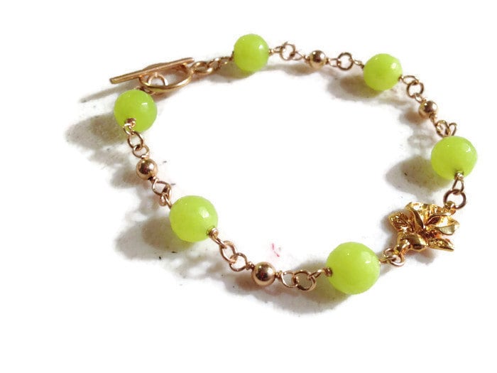 Grünes Armband - Goldschmuck Neon Grün Jade Edelstein Schmuck Blumen Verbinder Mode von jewelrybycarmal