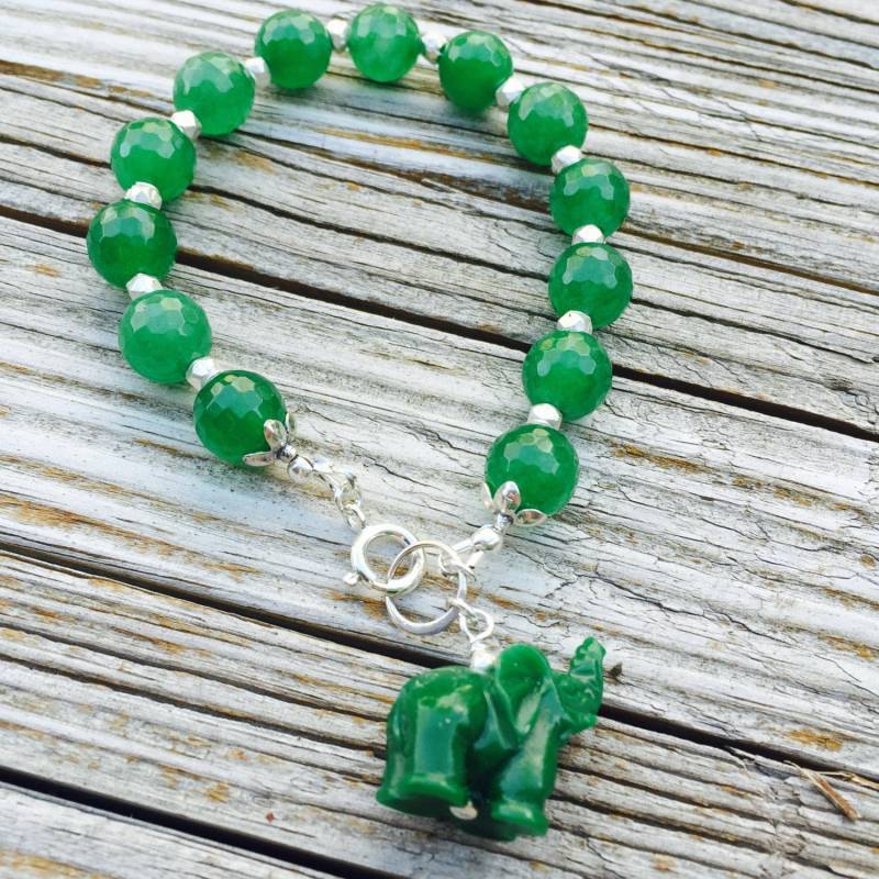 Grünes Armband - Jade Edelstein Schmuck Elefant Perlen Sterling Silber Chunky Charm Grünes Armband - Jade Edelstein Schmuck Elefant Perlen Sterling Silber Chunky Charm von jewelrybycarmal