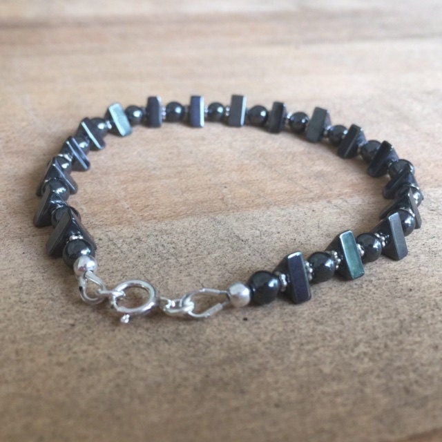 Hämatit Armband - Grauer Edelstein Schmuck Sterling Silber Perlen Zierlich von jewelrybycarmal