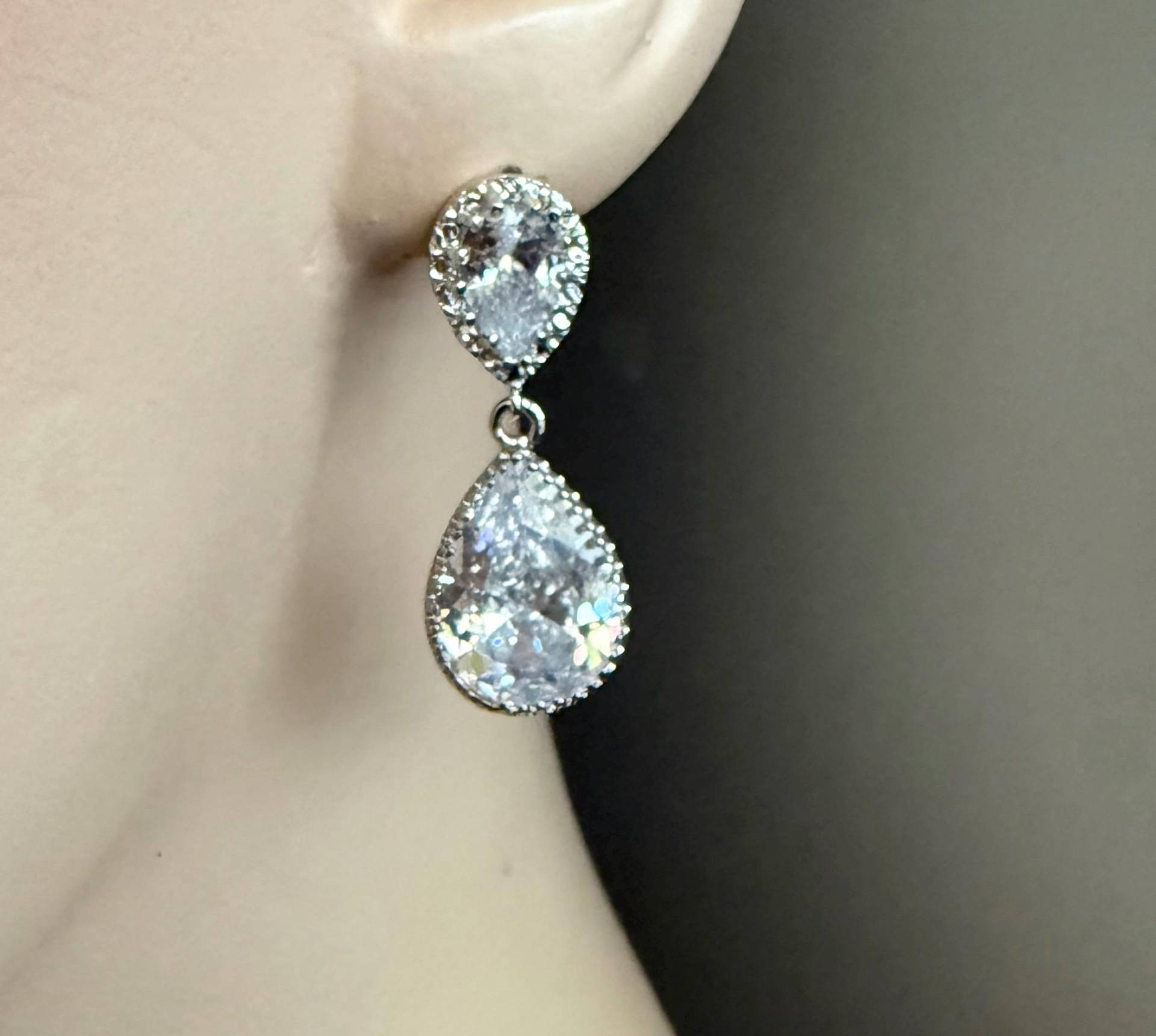 Braut Cz Tropfen Ohrringe, Hochzeit Ohrringe Sterling Silber, Diamant Boho Schmuck, Geschenk Für Frau, Freundin von jewelrybyirina