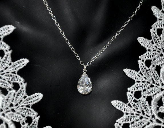 Cz Zirkonia Teardrop Anhänger Halskette Sterling Silber, Braut Halskette, Hochzeit Boho Perlen Schmuck, Verstellbare Kette von jewelrybyirina